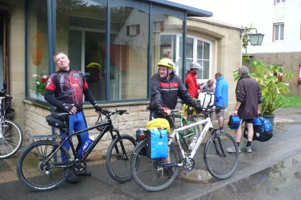 2011-tour18-042EA95D48E-58CA-EAC3-07F6-A73133EC20B9.webp