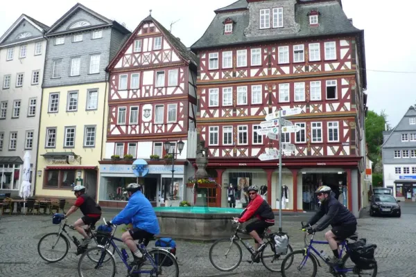 2012-eroeffnungstour-016738955F3-232E-EEE1-B32D-5CB7486954FA.webp