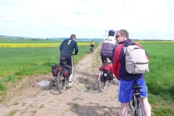 2008-eroeffnungstour-009D56D476D-6FC7-0921-8746-0E62D87E61F7.webp