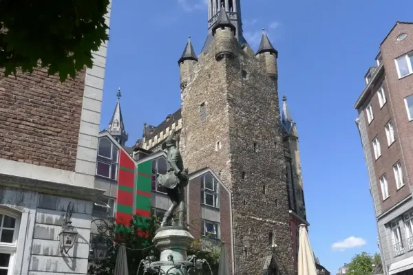 2019-tour26-051200277C7-D26E-5551-1291-35212D256E3C.webp