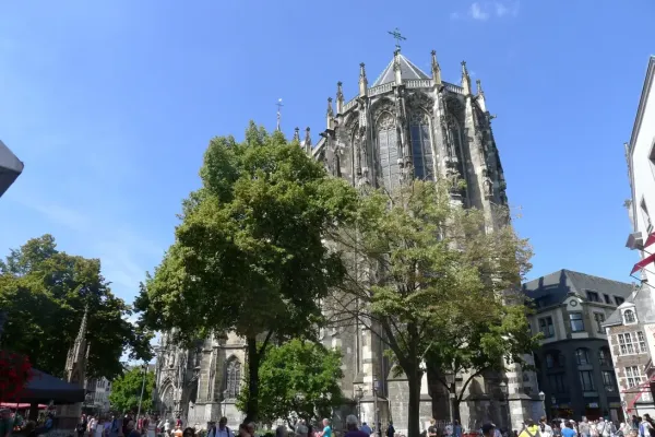 2019-tour26-057FE66B648-4A17-C858-CC7E-2AE42DEFF84D.webp