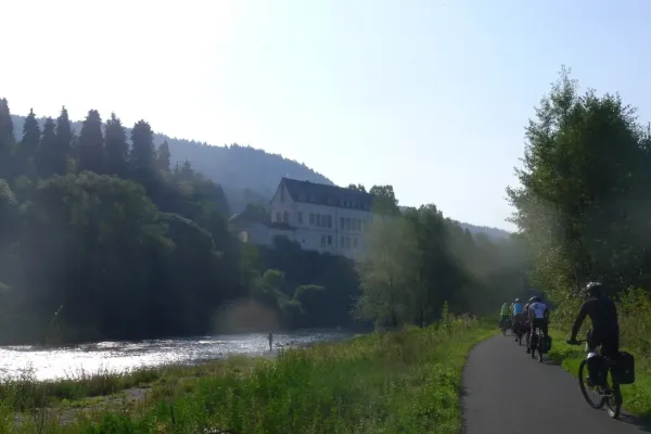 2019-tour26-268AF026E9E-B232-A203-1DE5-E36F6438851E.webp