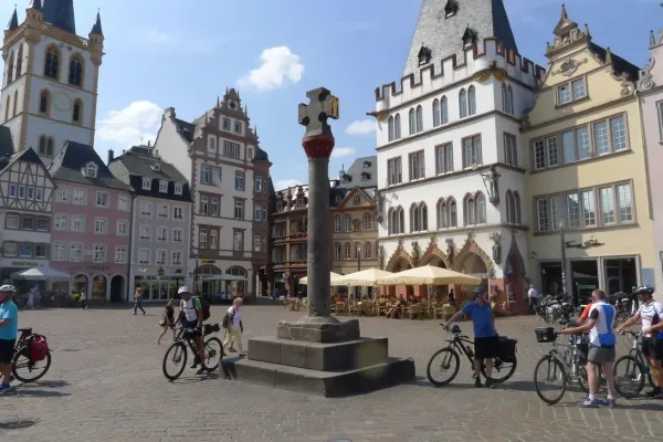 2019-tour26-320CD521F26-01E8-2781-49F5-20F73A3475D6.webp