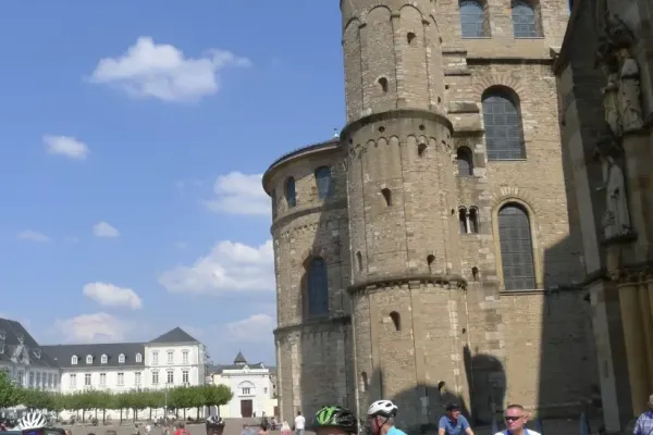 2019-tour26-32506DE1C50-C435-C2BE-8558-40AF4C131017.webp