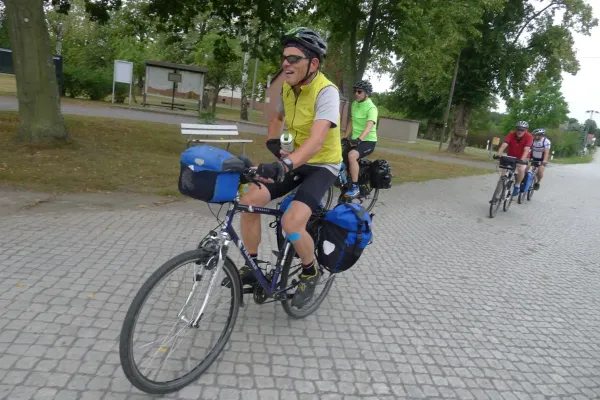 2020-tour28-235549CB718-936A-0084-DF93-40D3ECE87CEE.webp