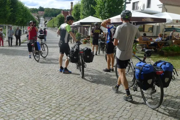 2020-tour28-3050E2BEC2A-C885-C498-3A67-7C77852694B5.webp