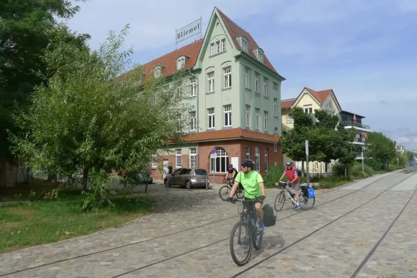 2020-tour28-364D43BE53C-C628-7C05-B857-3AB24137145C.webp