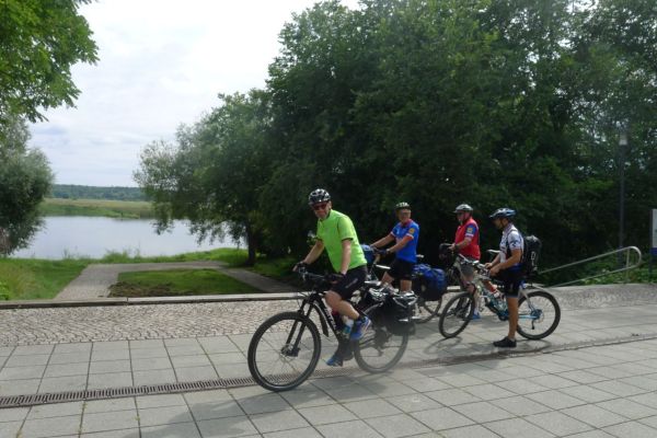 oder-neisse-2020-34973699A83-31ED-C508-3693-1D74D923C789.jpg