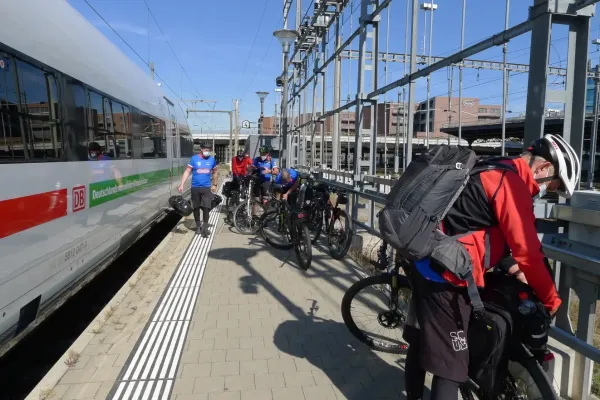 2021-alpenx7-013C06ADB0D-0CDE-21C0-576B-332EDC5CF68A.webp