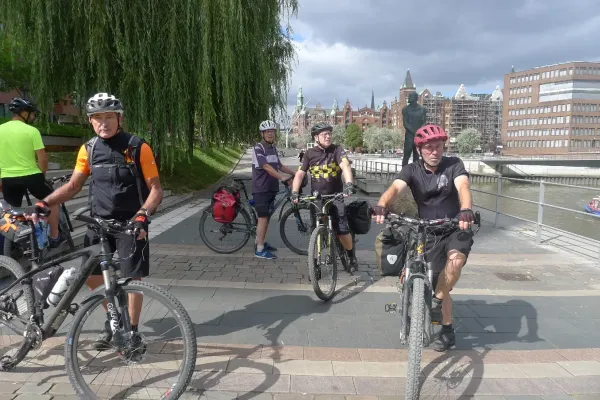 2022-tour29-2062C5AFEDB-5CF4-2673-F88A-BF899F063471.webp