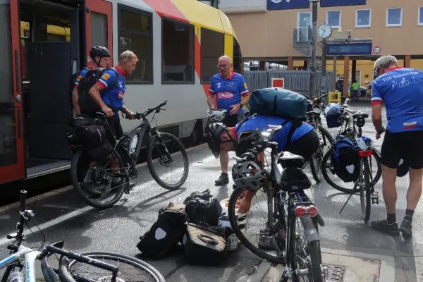 2023-tour-nr30-0167C137905-7CE1-F682-33EC-61D91E643581.webp