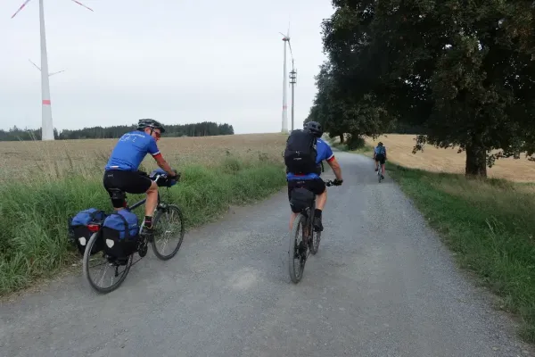 2023-tour-nr30-07965B59338-D63E-6E40-DB69-727A9C039D67.webp
