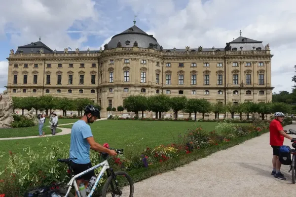 2024-tour-nr-31-34497CA4945-C016-6517-D5B6-CC5A0647CA5A.webp
