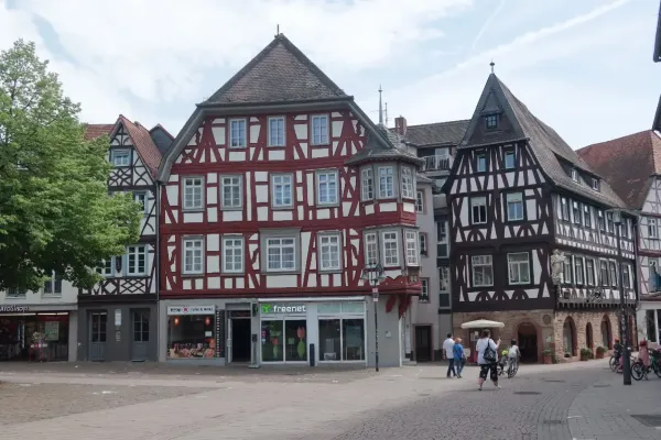 2025-eroeffungstour-048160B2F7E-DDA3-31DE-75BB-6ED3962E562E.webp
