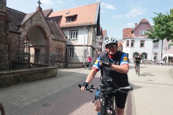 2025-eroeffungstour-052D457A91D-DF0C-D296-608F-D258E067B0DB.webp