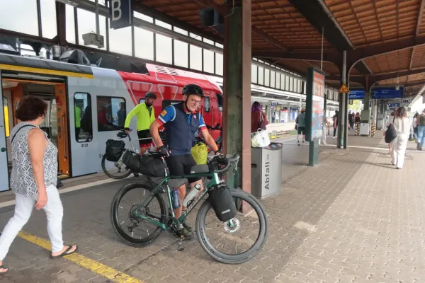 2026-tus-tour33-014B845F663-8AFA-BF6C-A068-272CFE225545.webp